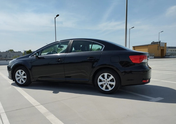 Toyota Avensis cena 43900 przebieg: 182650, rok produkcji 2014 z Legionowo małe 191